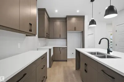 Interior photo 2 of 8964 ELVES LO NW