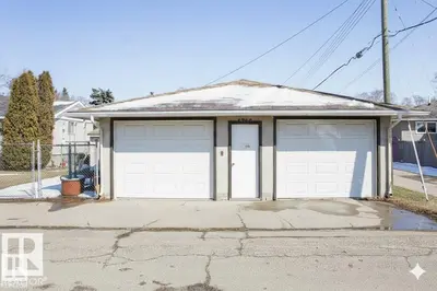 Interior photo 2 of 4706 53 ST