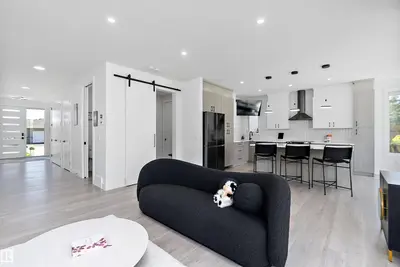 Interior photo 2 of #621 55101 STE. ANNE TR