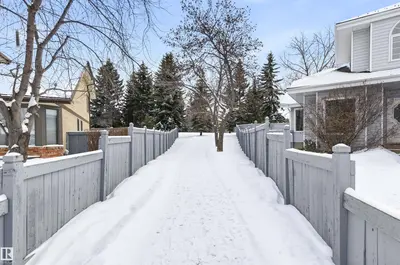 Interior photo 2 of 326 O'CONNOR CL NW