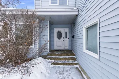 Interior photo 3 of 326 O'CONNOR CL NW