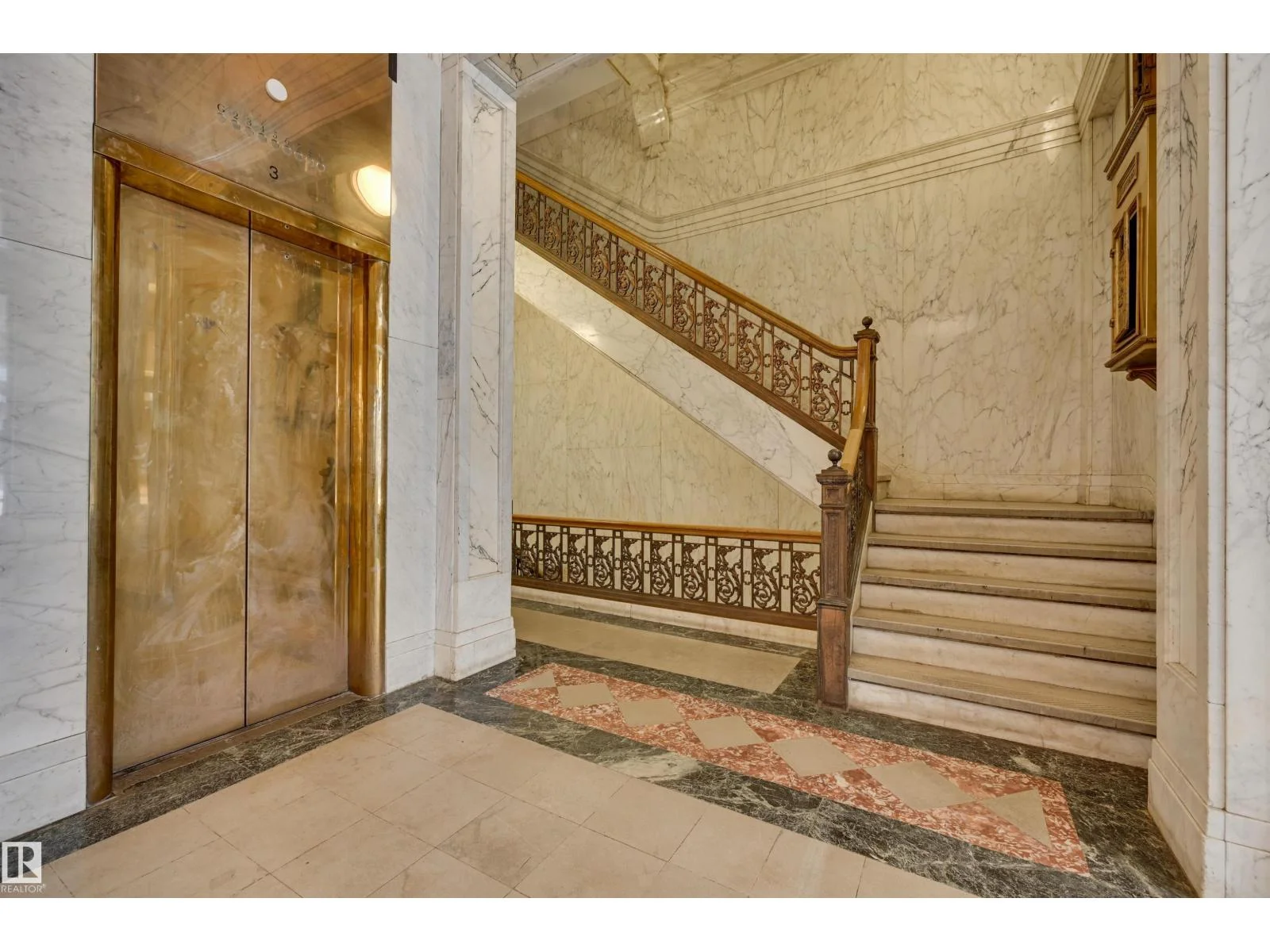 #902 10134 100 ST NW, Edmonton - 1 bedroom Apartment for sale