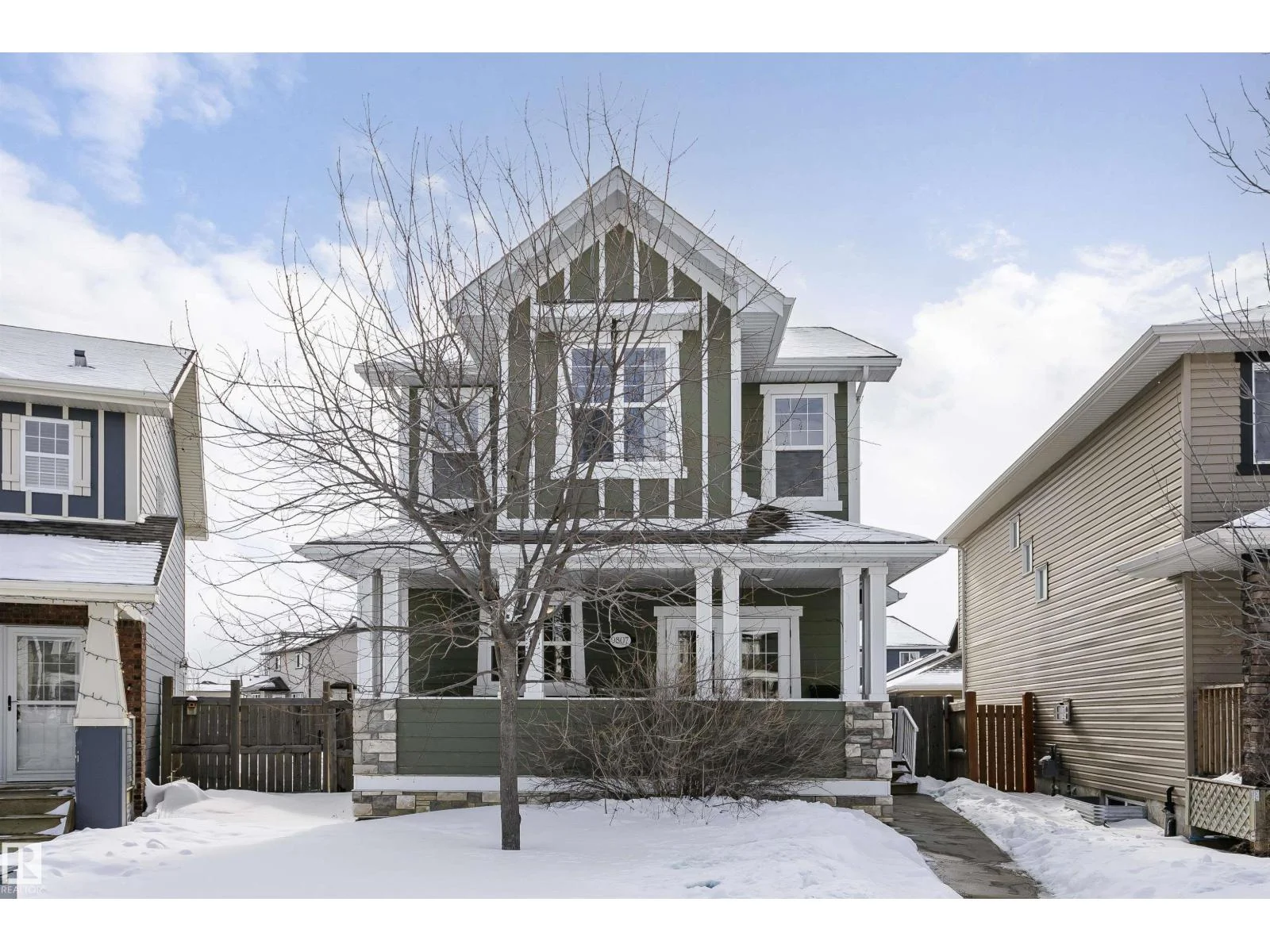 9807 104 AV, Morinville - 3 bedroom Detached Single Family for sale