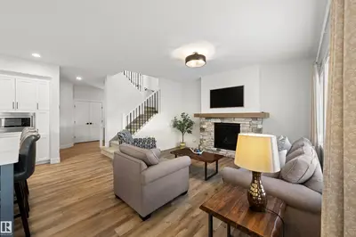 Interior photo 2 of 63 WILLOW LI