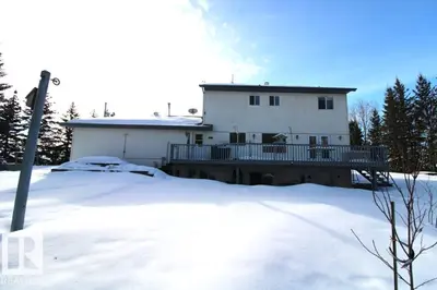 Interior photo 3 of 3524 Twp. Rd. 613A