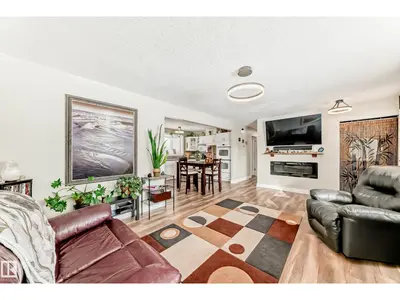 Interior photo 4 of 23 Balmoral DR