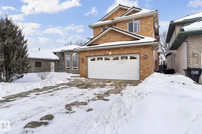 Interior photo 1 of 752 WHISTON CO NW