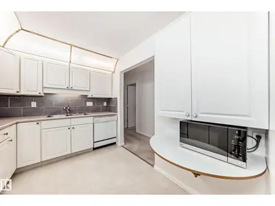 Interior photo 4 of #118 6220 FULTON RD NW