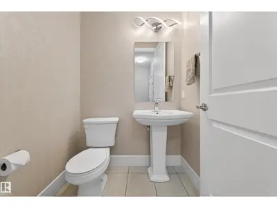 Interior photo 2 of 1907 Adamson TC SW