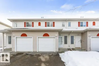 Interior photo 2 of #48 451 HYNDMAN CR NW