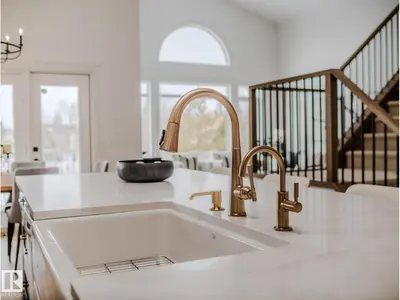 Interior photo 2 of 614 HUNTERS CL NW