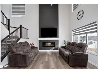 Interior photo 4 of 5211 23A AV SW