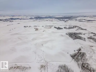 Interior photo 3 of 4-22-45-19-SE Wetaskiwin County