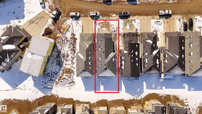 Interior photo 3 of 3910 41 AV