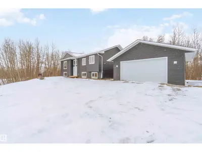 Interior photo 2 of #201 54419 RGE ROAD 14