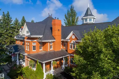 Interior photo 4 of 108 WESTBROOK DR NW