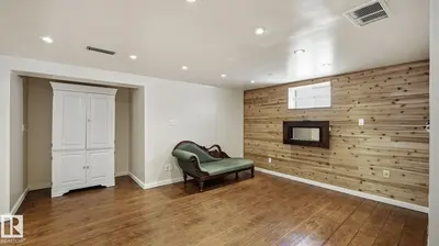 Interior photo 4 of 12338 91 ST NW