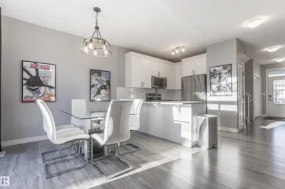 Interior photo 4 of 20031 18 AV NW