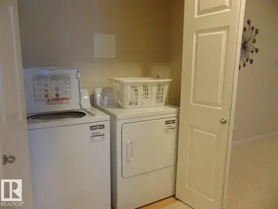 Interior photo 2 of #213 8702 SOUTHFORT DR