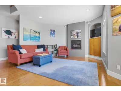 Interior photo 3 of 9422 100A ST NW