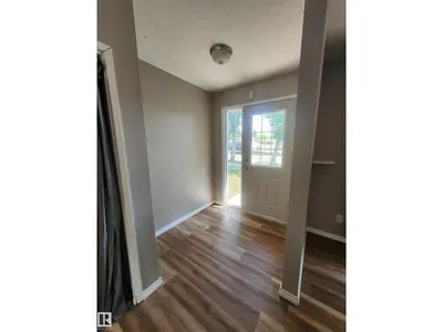 Interior photo 4 of 5114 52 ST