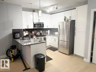 Interior photo 3 of #706 5151 WINDERMERE BV SW