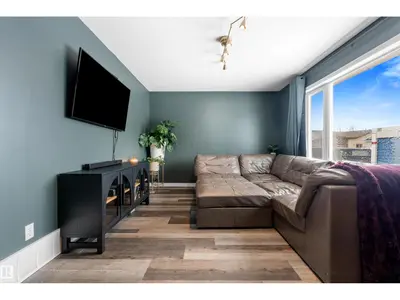 Interior photo 4 of 5316 65 ST