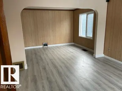 Interior photo 4 of 10917 96 ST NW