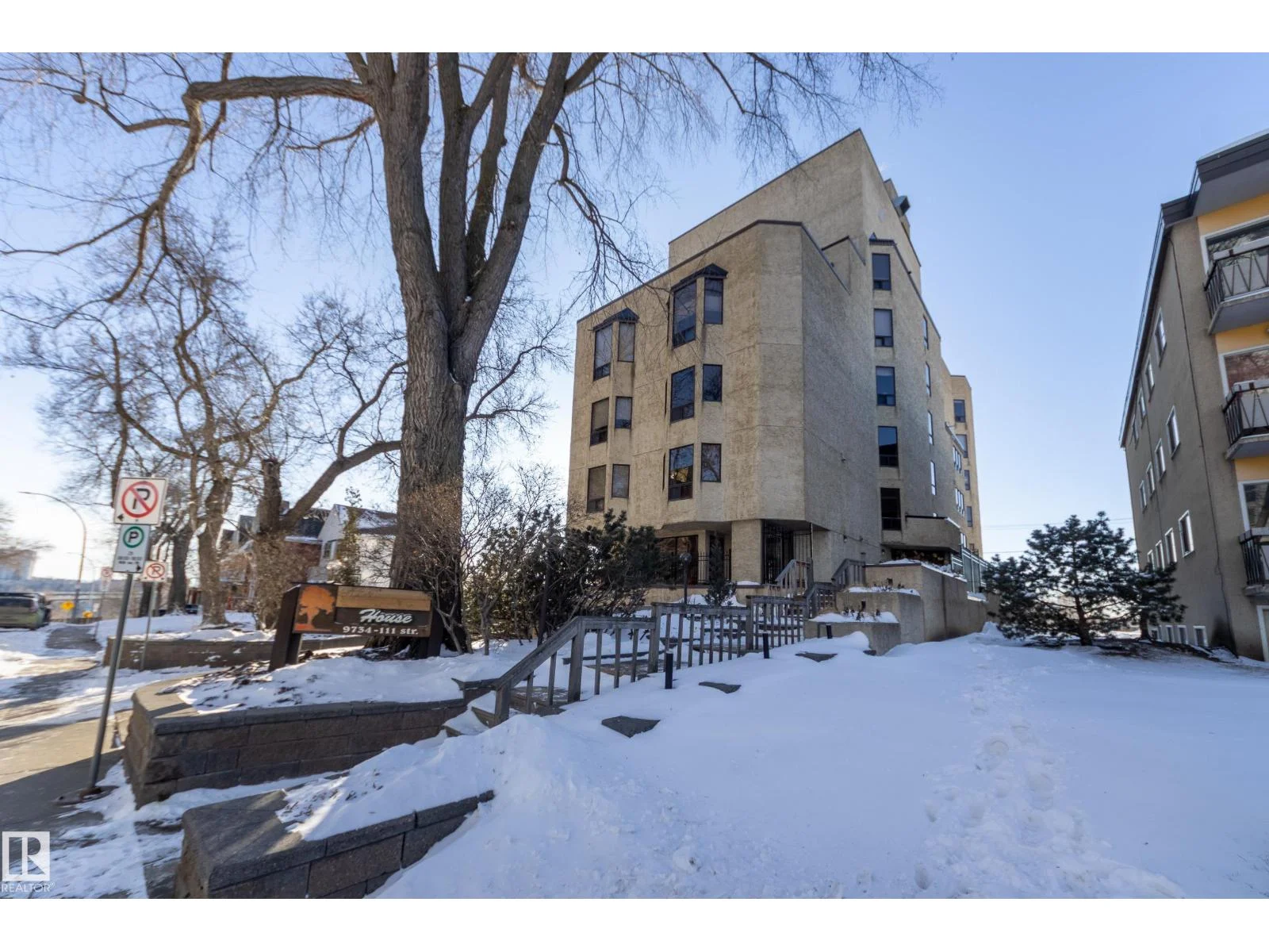 #7 9734 111 ST NW, Edmonton - 2 bedroom Apartment for sale