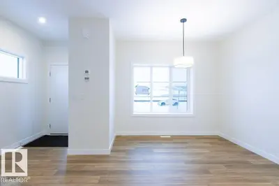 Interior photo 2 of 675 Cambrian BV