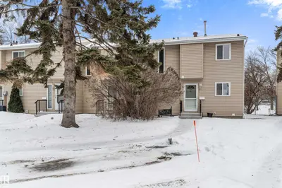 Interior photo 1 of #151 87 BROOKWOOD DR