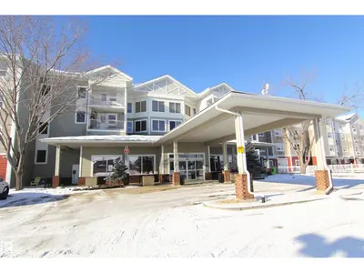 Interior photo 1 of #127 8802 SOUTHFORT