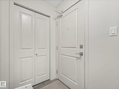 Interior photo 4 of #212 508 ALBANY WY NW