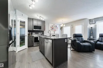 Interior photo 4 of 57 SOUTH CREEK WD