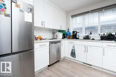 Interior photo 4 of #96 1530 TAMARACK BV NW