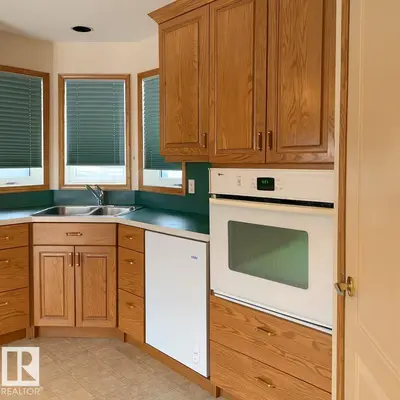 Interior photo 4 of 16420 TWP 512