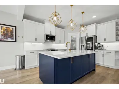 Interior photo 4 of 5911 7 AV SW