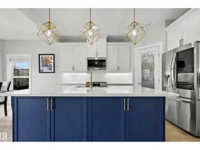 Interior photo 3 of 5911 7 AV SW