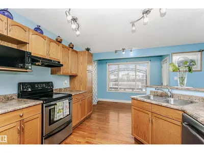 Interior photo 1 of 607 WINDROSS CR NW