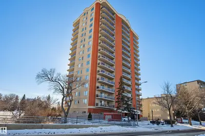 Interior photo 4 of #703 10649 SASKATCHEWAN DR NW