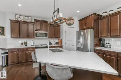 Interior photo 3 of 17 SWEETBERRY CV