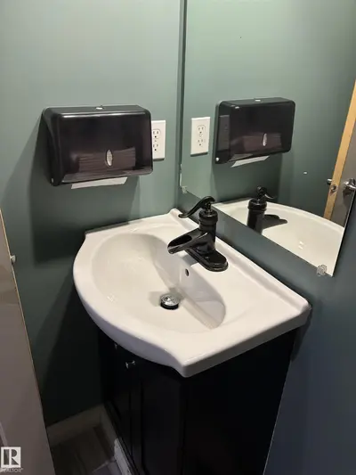 Interior photo 4 of 3520 44 AV NW NW