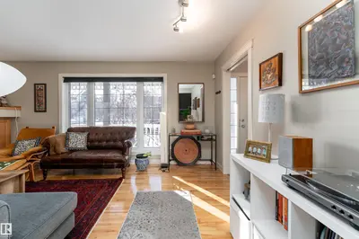 Interior photo 3 of 10906 72 AV NW