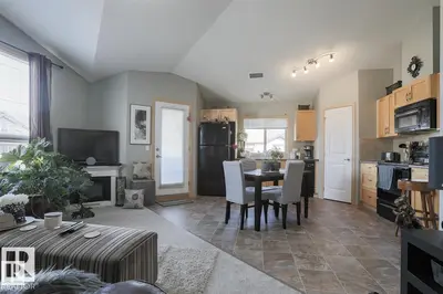 Interior photo 3 of #86 604 62 ST SW