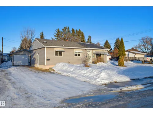 4704 54 AV, Wetaskiwin - $229,900