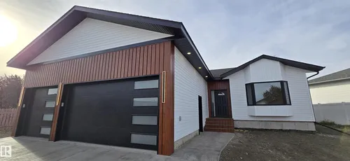 5706 43a ST, Vegreville - $539,500