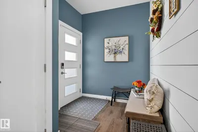 Interior photo 4 of 775 BERG LO