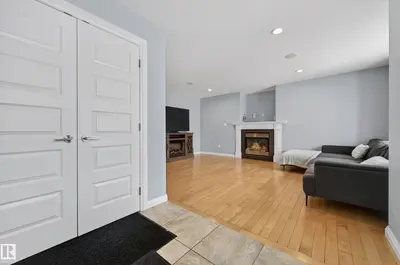 Interior photo 4 of 7 RADCLIFFE WD