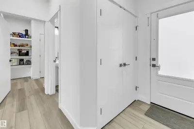 Interior photo 4 of 1424 15 ST NW