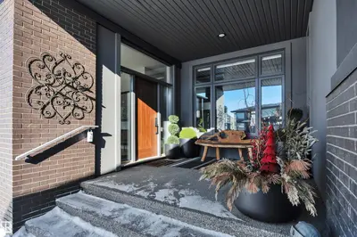 Interior photo 2 of 699 HOWATT DR SW